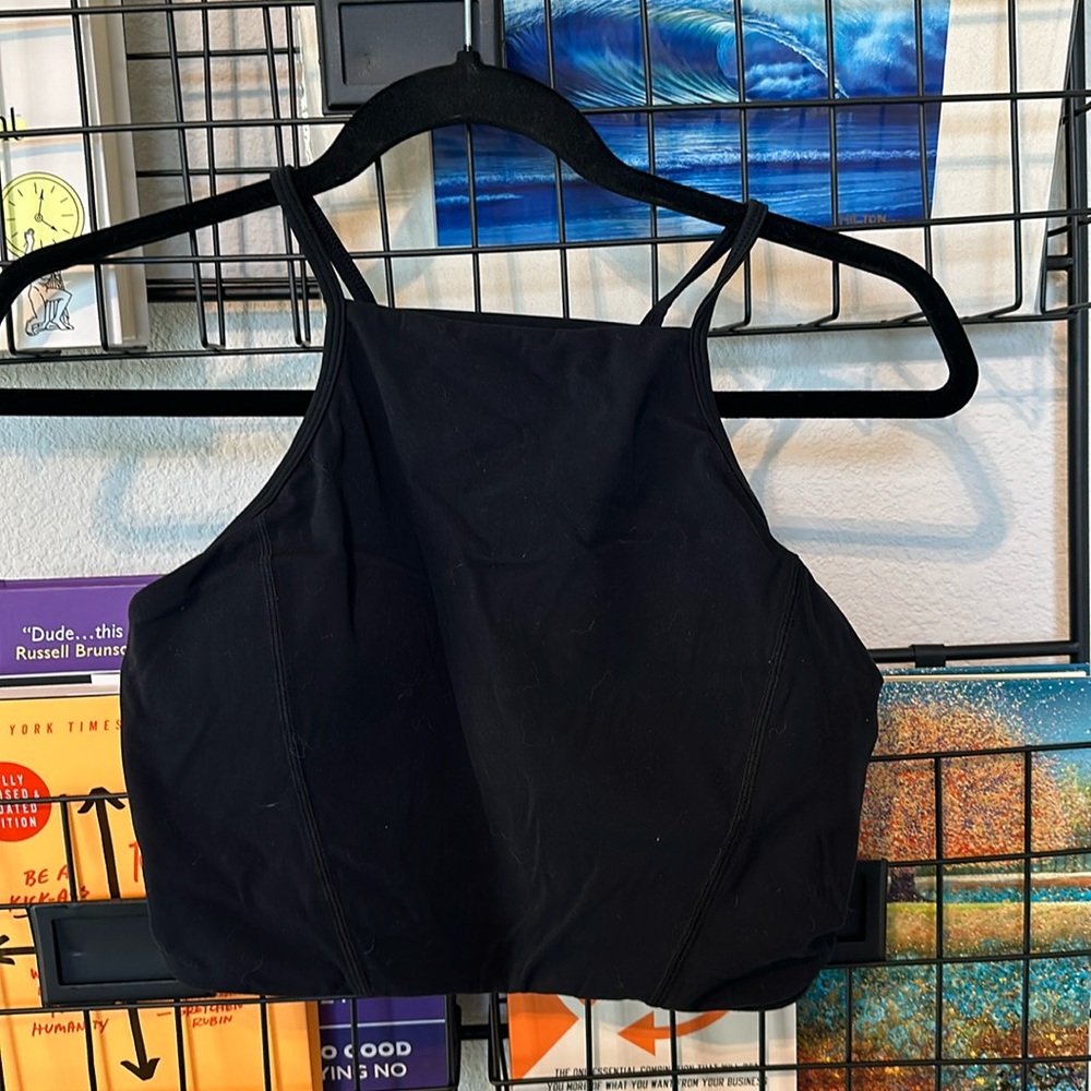 Like new buff bunny crop top